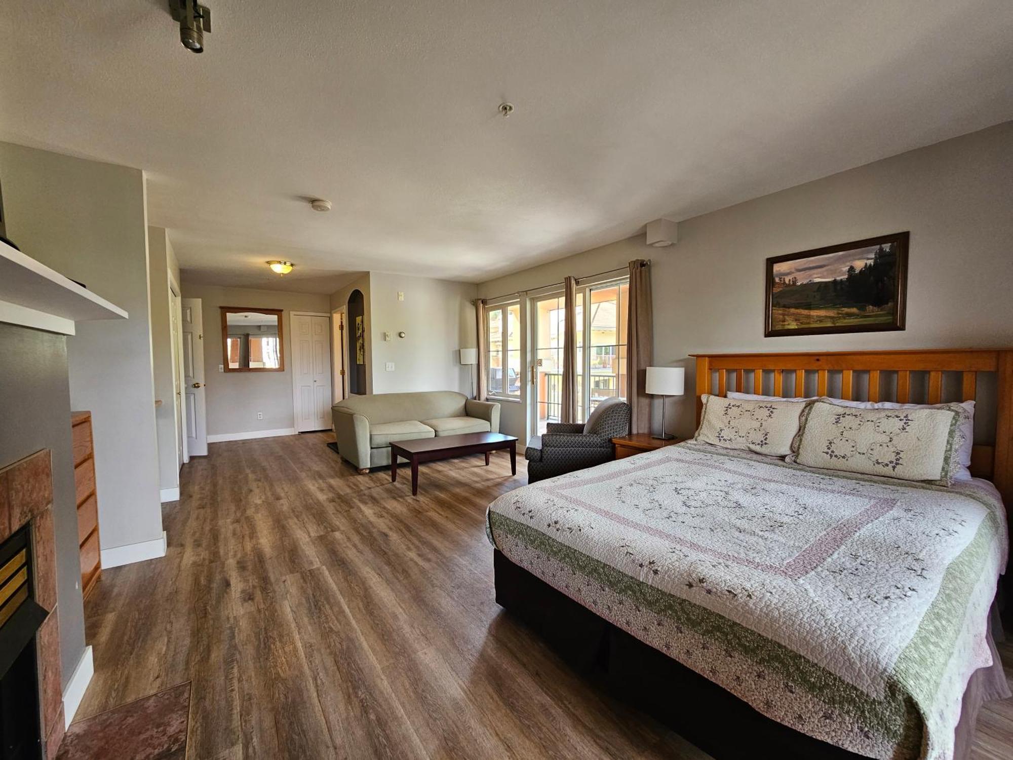 קלונה Borgata Lodge Resort מראה חיצוני תמונה